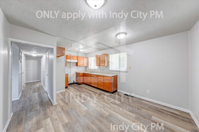 Building Photo - 3916 W 30th St