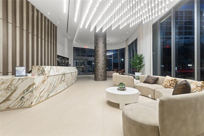 Building Photo - 275 1st Ave S