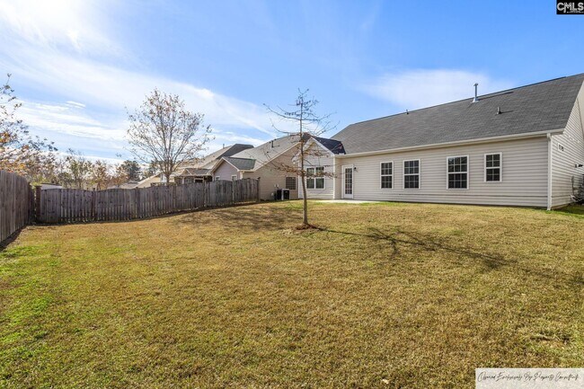 Building Photo - 825 Burnview Ln