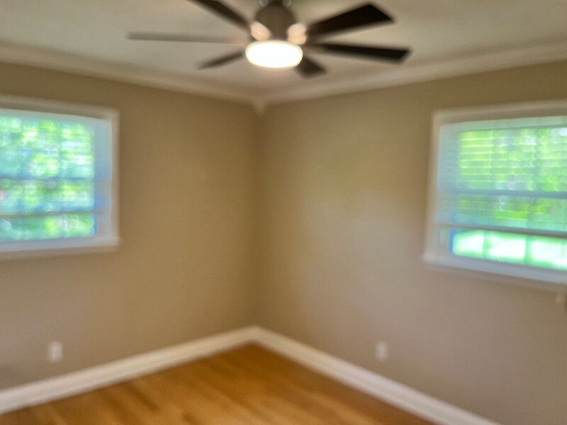 Building Photo - 502 N Gilmer Park