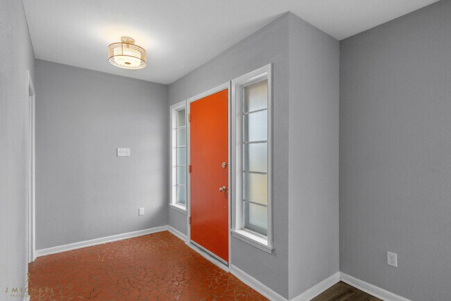 Building Photo - 3114 Timberlane Dr