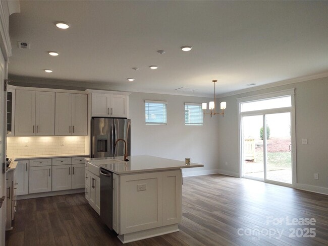 Building Photo - 4013 Belle Landing Rd