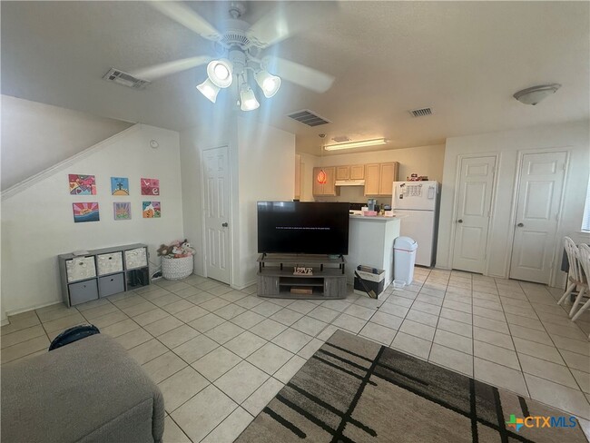 Building Photo - 103 Cedargrove