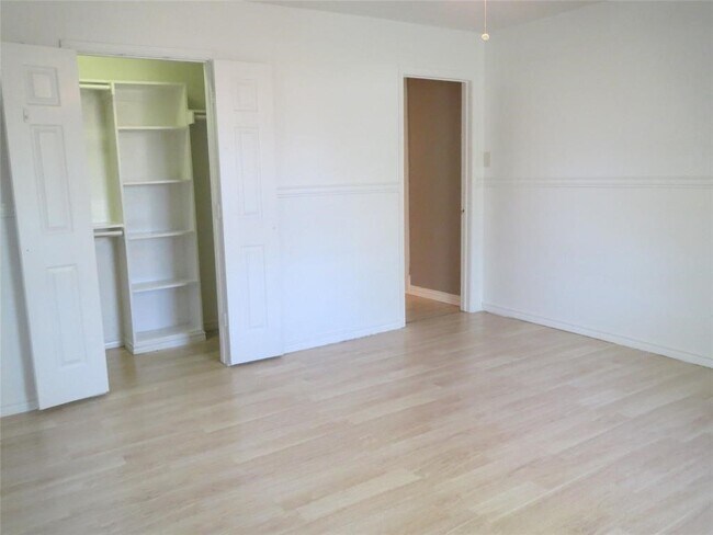 Building Photo - 941 Ashland Blvd