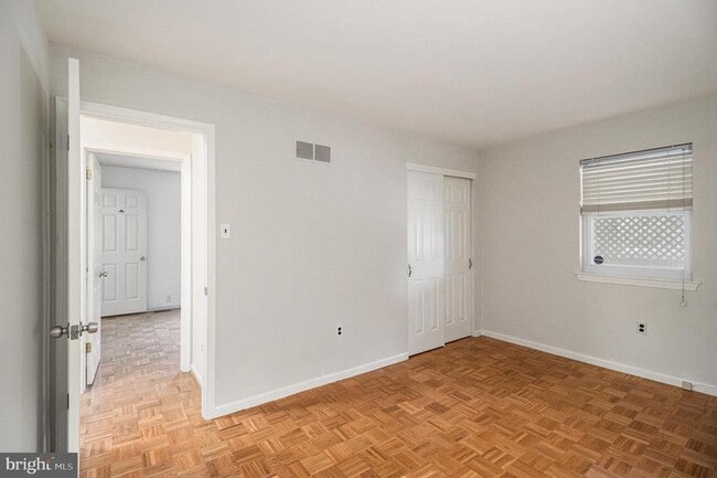 Building Photo - 805 Wyndmoor Ave