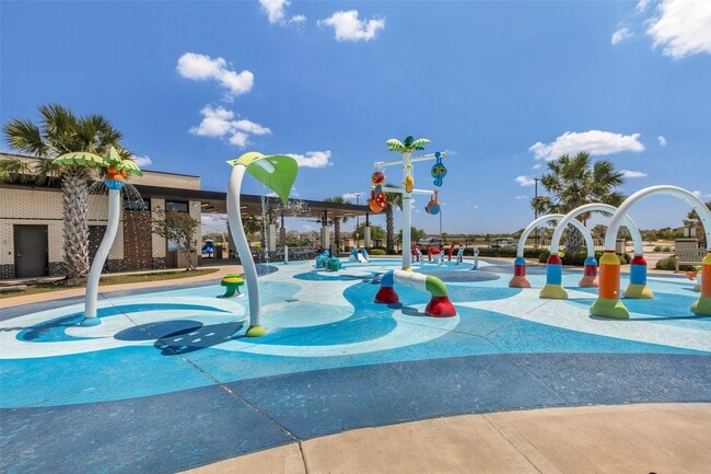 Building Photo - 2502 Ocean Key Dr