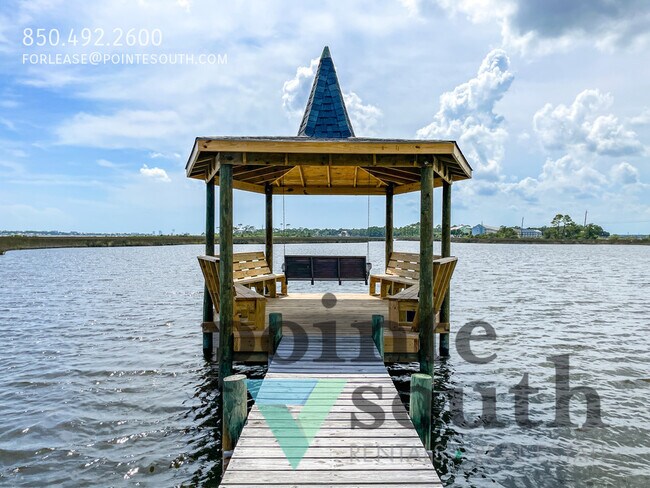 Building Photo - 15021 Innerarity Point Rd