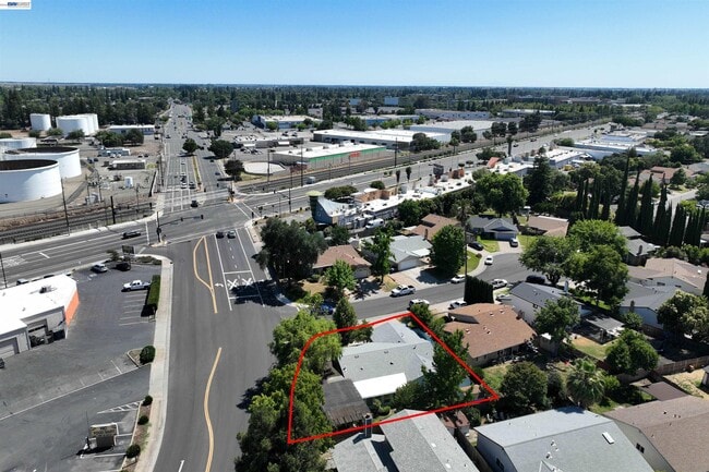 Building Photo - 9699 Rudway Ct