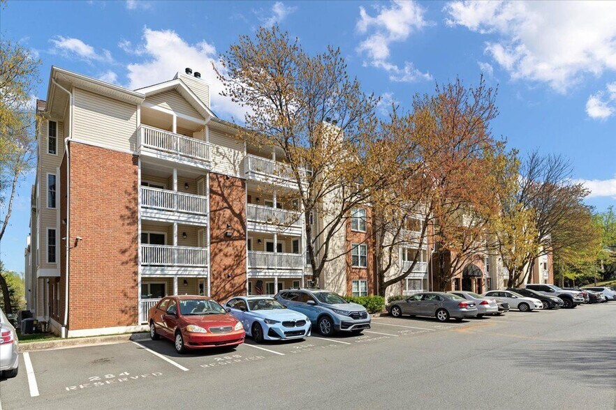 Building Photo - 1524 Lincoln Way