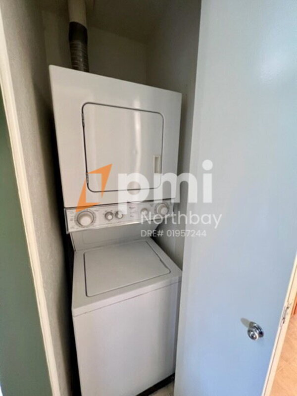 Building Photo - 2915 N Texas St