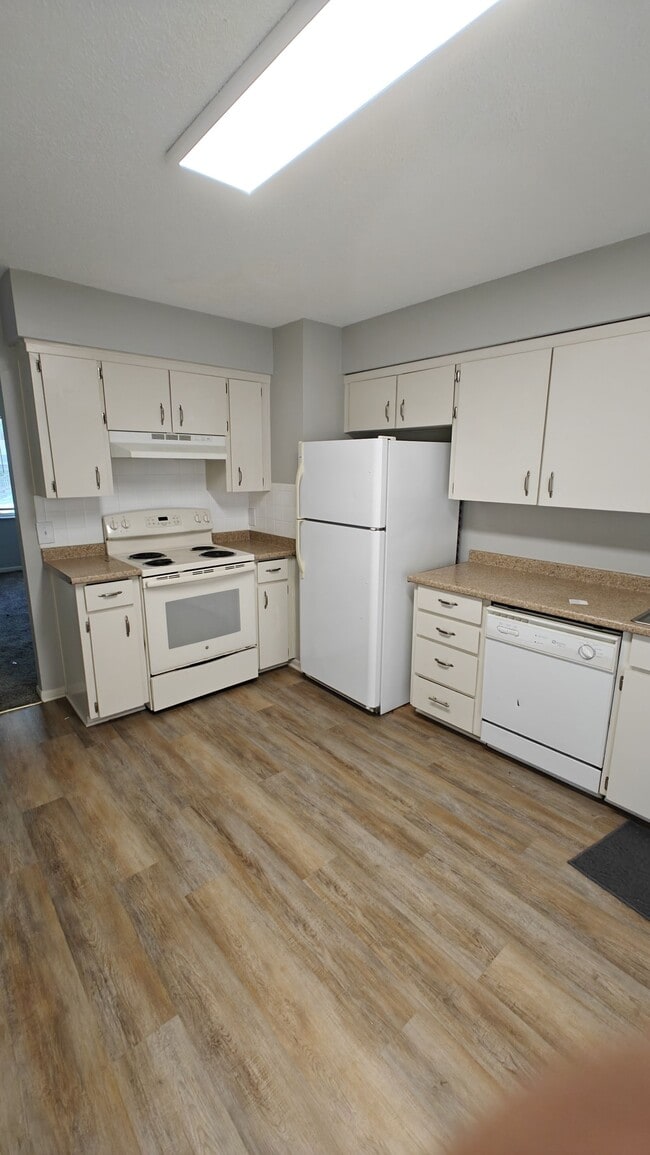 Building Photo - 325 NW 62nd Terrace