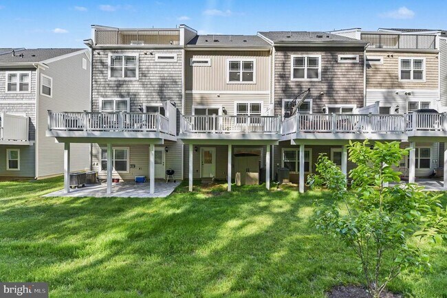 Building Photo - 238 Waterstone Rd