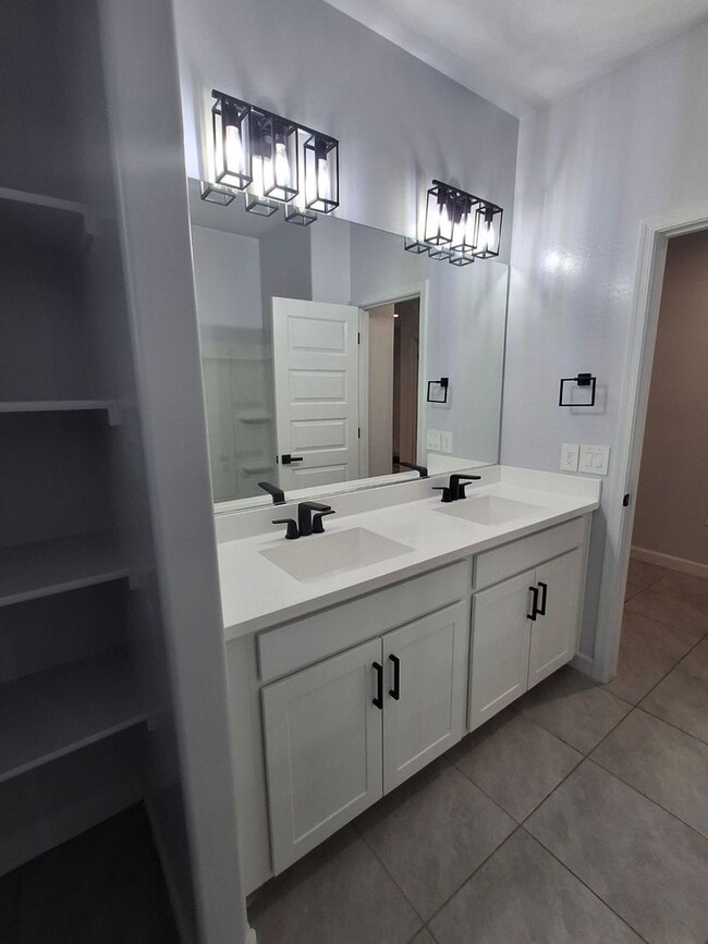 Building Photo - 36672 N Asturian Vly Wy