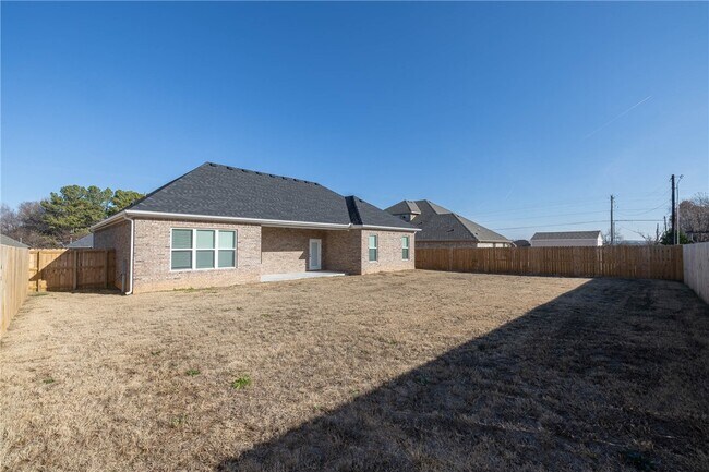 Building Photo - 5653 Poppy Ave