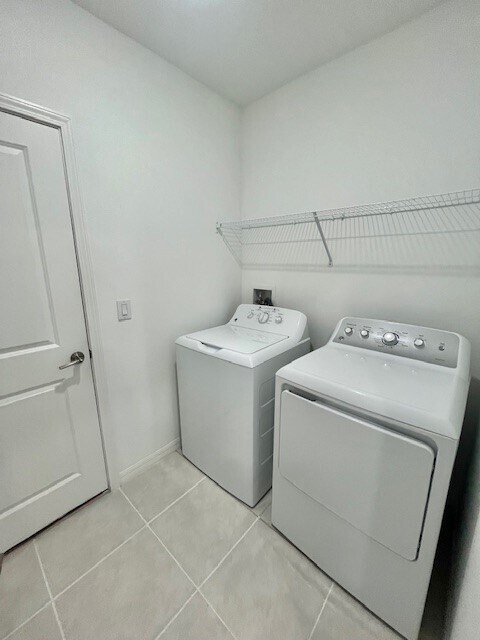 Building Photo - 9906 Spanish Lime Ct