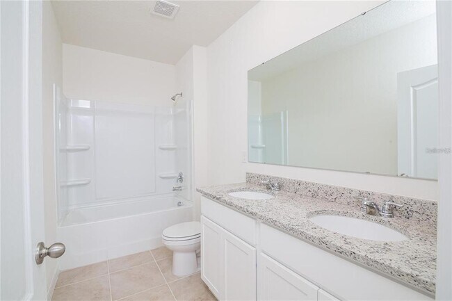 Building Photo - 2119 Tay Wes Dr