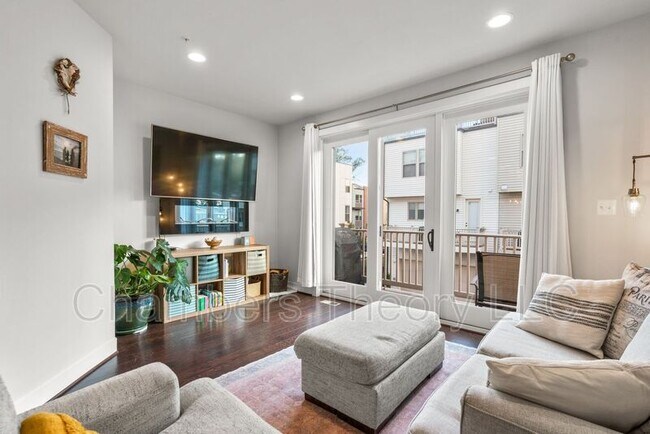 Building Photo - 5136 Randolph Rd