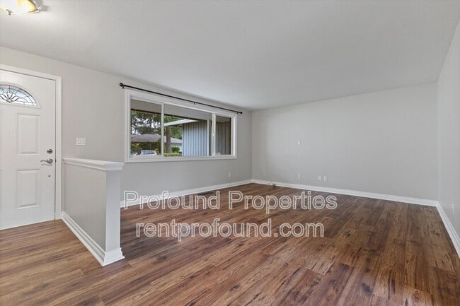 Building Photo - 5860 SW 191st Ave