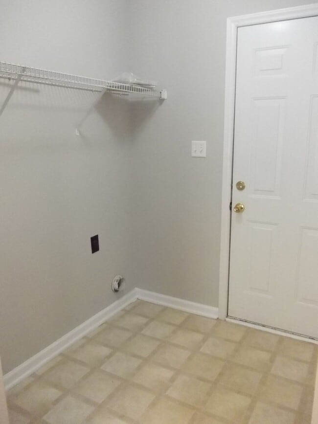 Building Photo - COMING SOON!!!  Great 3 Bed + Bonus 2 Story home in Weddington Woods