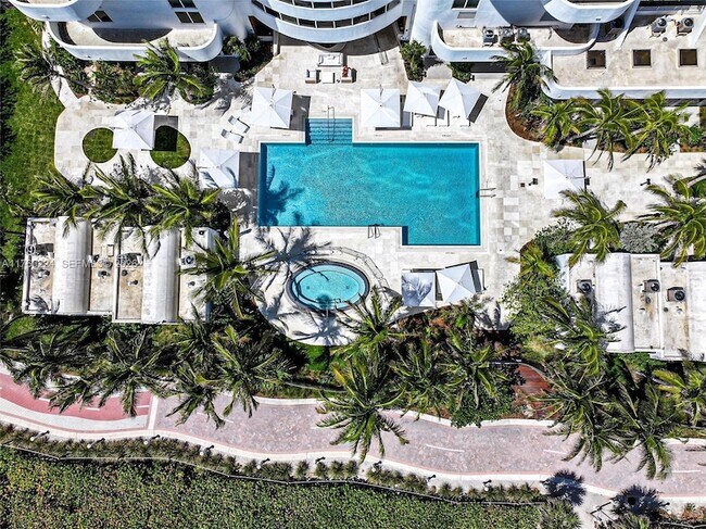 Building Photo - 6365 Collins Ave