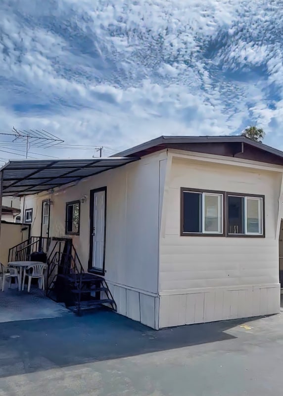 Building Photo - 15012 Lemoli Ave