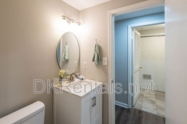 Building Photo - 3067 Steeplechase Dr