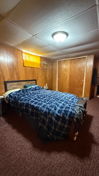 Building Photo - 1601 N Oak St