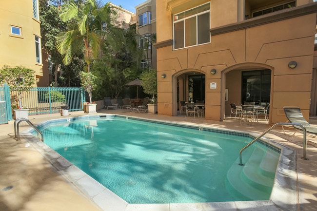 Building Photo - 2400 Fifth Ave