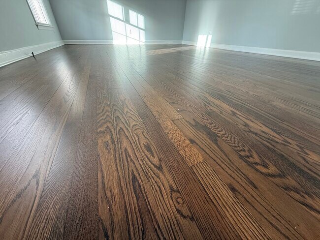 Building Photo - BIG House & BIG Fenced Yard. Plus Master Suite, Den, Shed, and More!