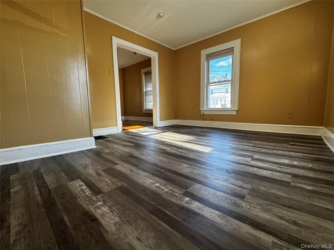 Building Photo - 56 Watkins Ave