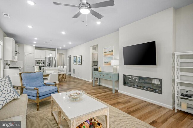 Building Photo - 46414 ROSE RIVER Ter