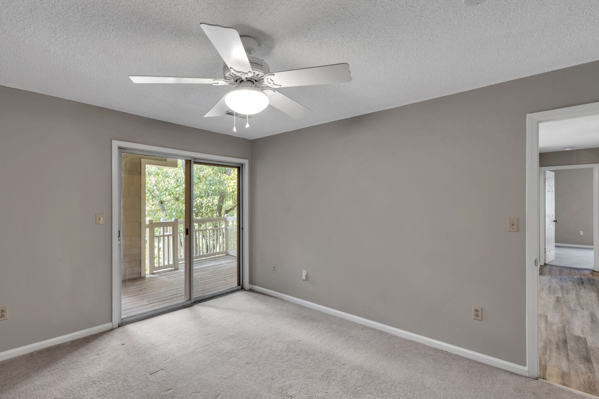 Building Photo - 5009 Sharon Rd