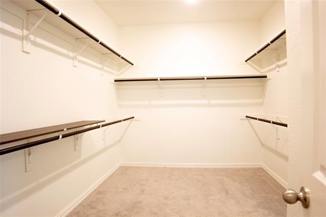 Building Photo - 1216 Rosebay Dr