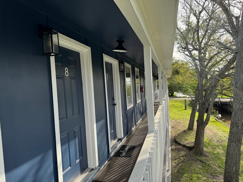 Building Photo - 5202 County Road 469