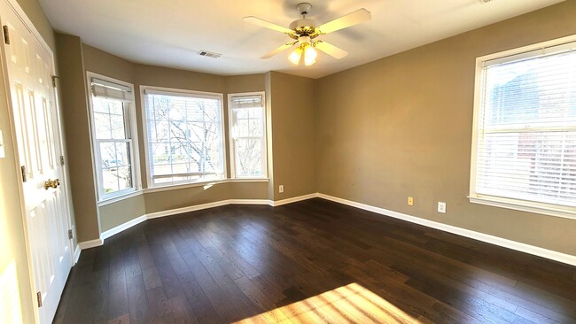 Building Photo - 10780 Carrara Cove