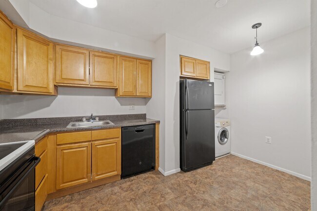 Building Photo - 706 Timber Creek Rd