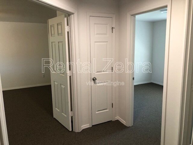 Building Photo - 3268 SW Metolius Pl