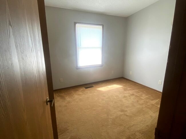 Building Photo - 1826 Kerrybrook Ct