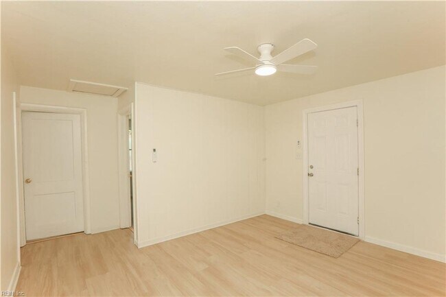 Building Photo - Cozy 2-Bedroom with Modern Upgrades