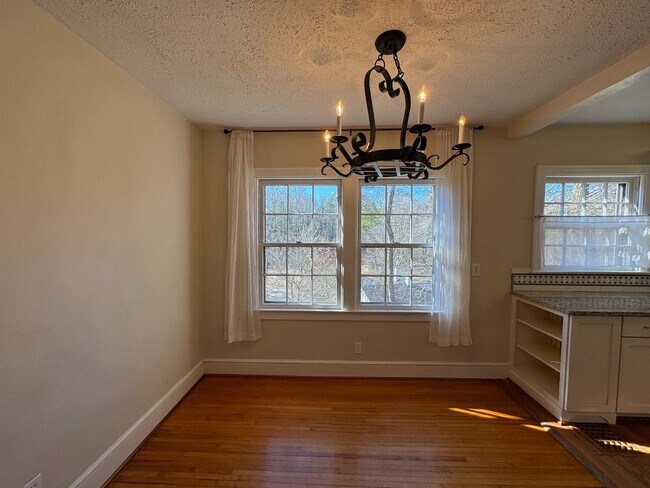 Building Photo - East AVL - Newly Renovated Older Home Featuring Garage and Bonus Room