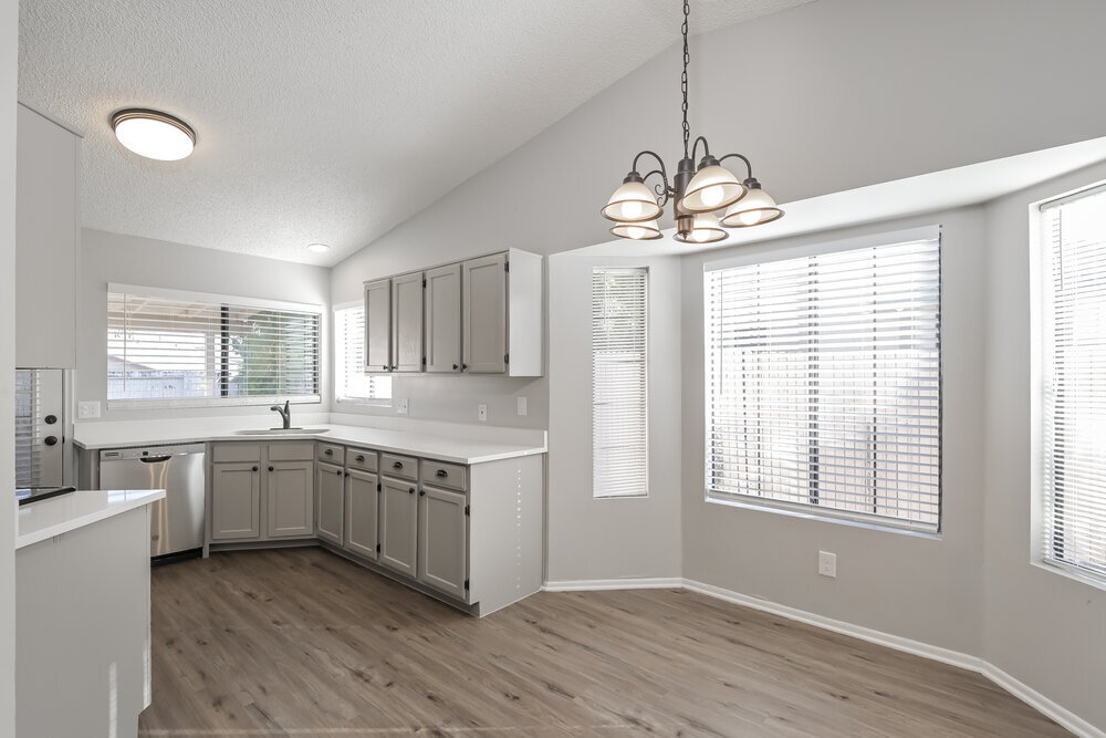 Building Photo - 10231 Cll Del Este