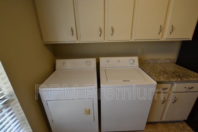 Building Photo - 10444 Jefferson Hwy