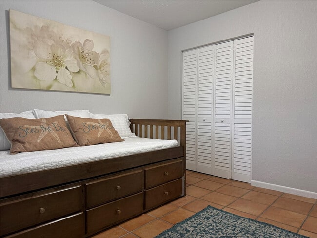 Building Photo - 607 SW 15th St