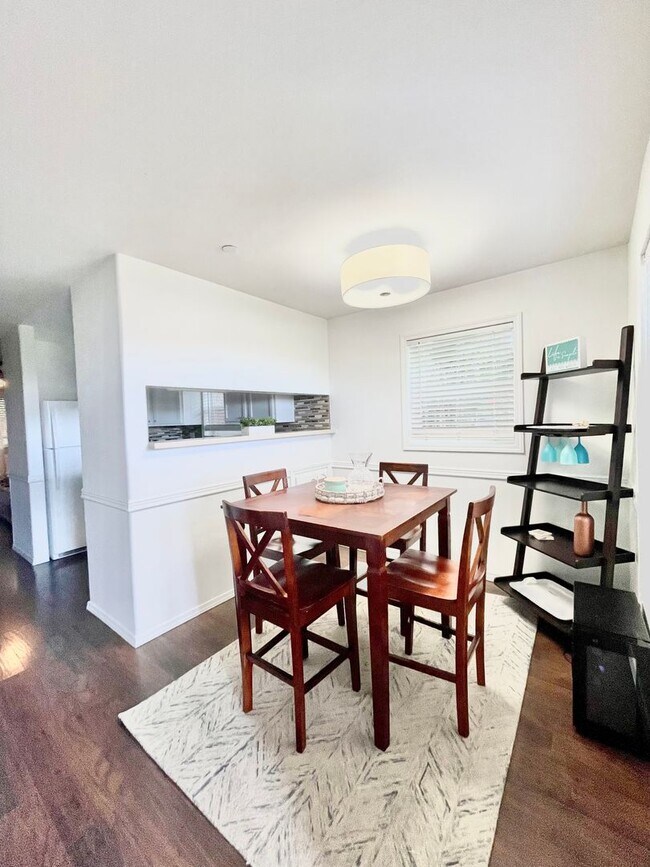 Building Photo - UPPER WEST SIDE- Villas at Kahana Ridge -3 bedroom/2 Bath- Semi Furnished Condo