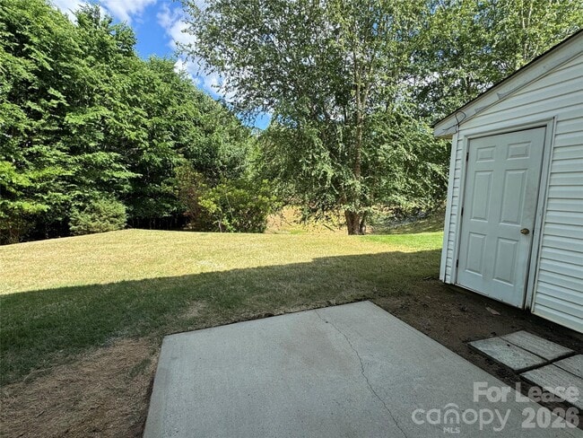 Building Photo - 3251 Blythe Ridge Ct