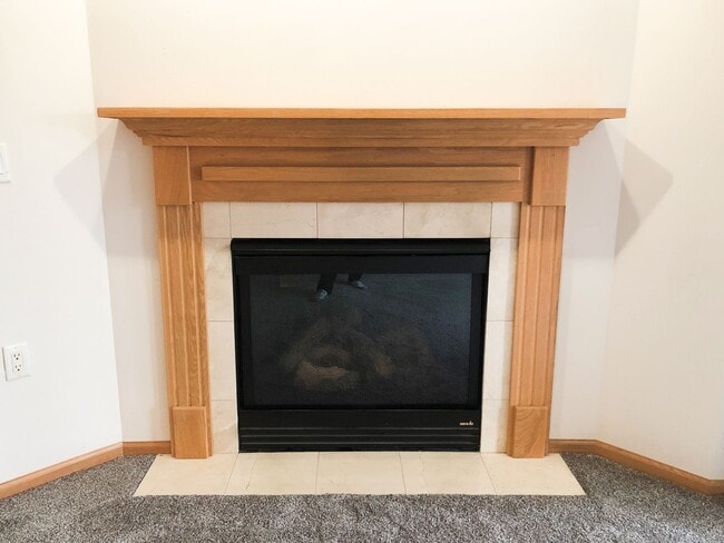 Building Photo - Verona Schools! Awesome 2BR/2BA townhouse-style condo for rent on West Side!