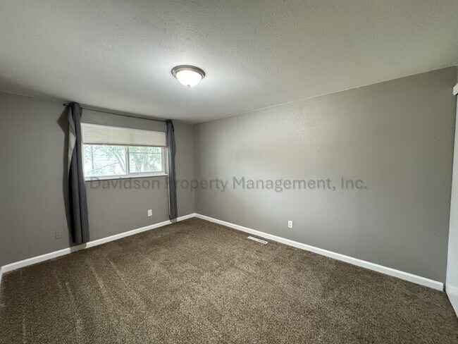 Building Photo - 4470 Monica Dr