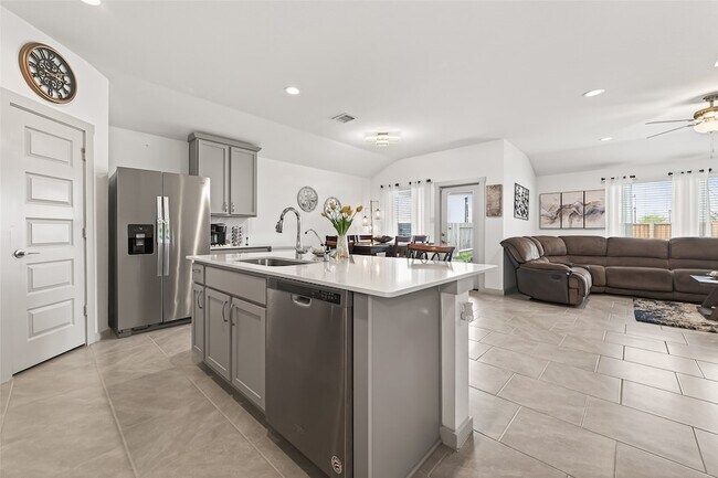 Building Photo - 29422 Paytons Park Ct