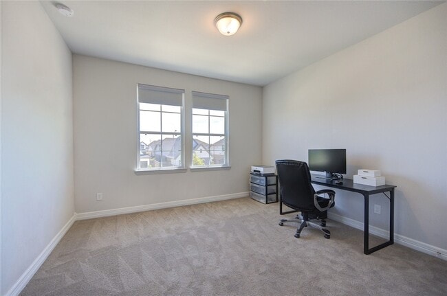 Building Photo - 4110 Sherman Oak Ln