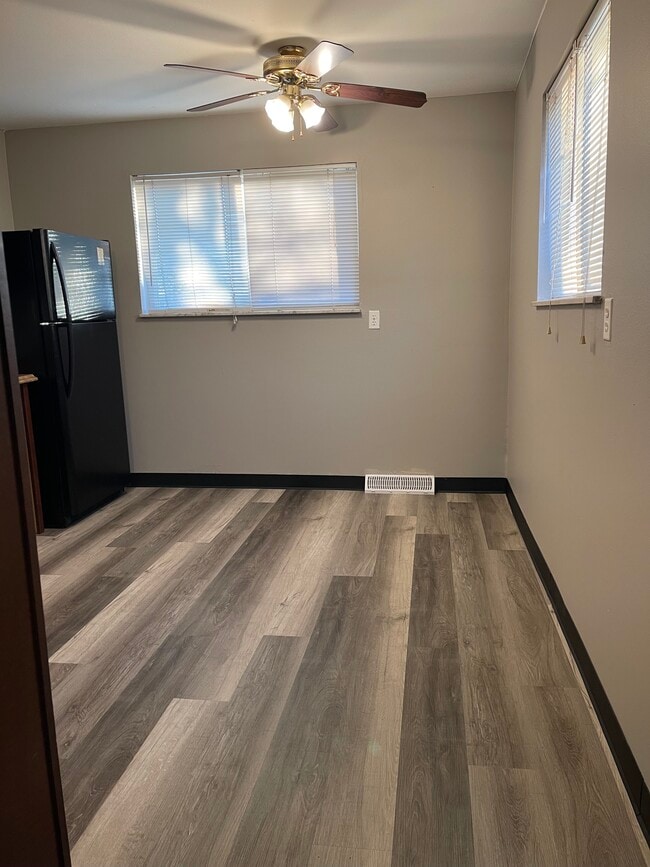 Building Photo - 10002 Livingston Ave